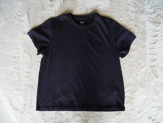 Levis Black Embodied T-Shirt / M - Thrift Club